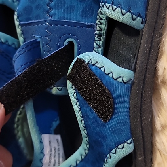 Water shoes, Boy's xL, shoe size 11/12, Junior, swimming shoes - Picture 4 of 8